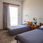 Olympia Hotel 2*