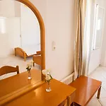 Hotel Olympia Finikas (Syros)