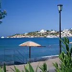 Olympia Finikas (Syros)