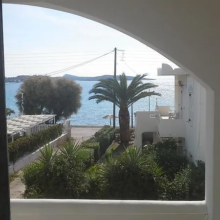 Olympia Finikas (Syros)
