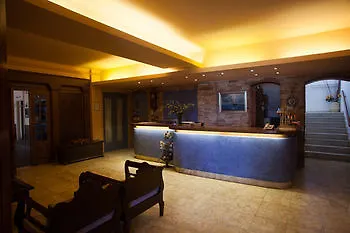 Olympia Hotel 2*